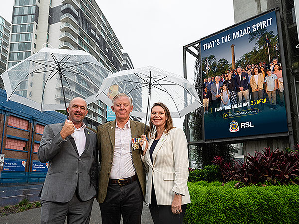 Brad Bishopp, CEO and Managing Director of Bishopp Outdoor Advertising, Major General Stephen Day DSC AM, State President of RSL Queensland, and Elizabeth McIntyre, CEO of Outdoor Media Association